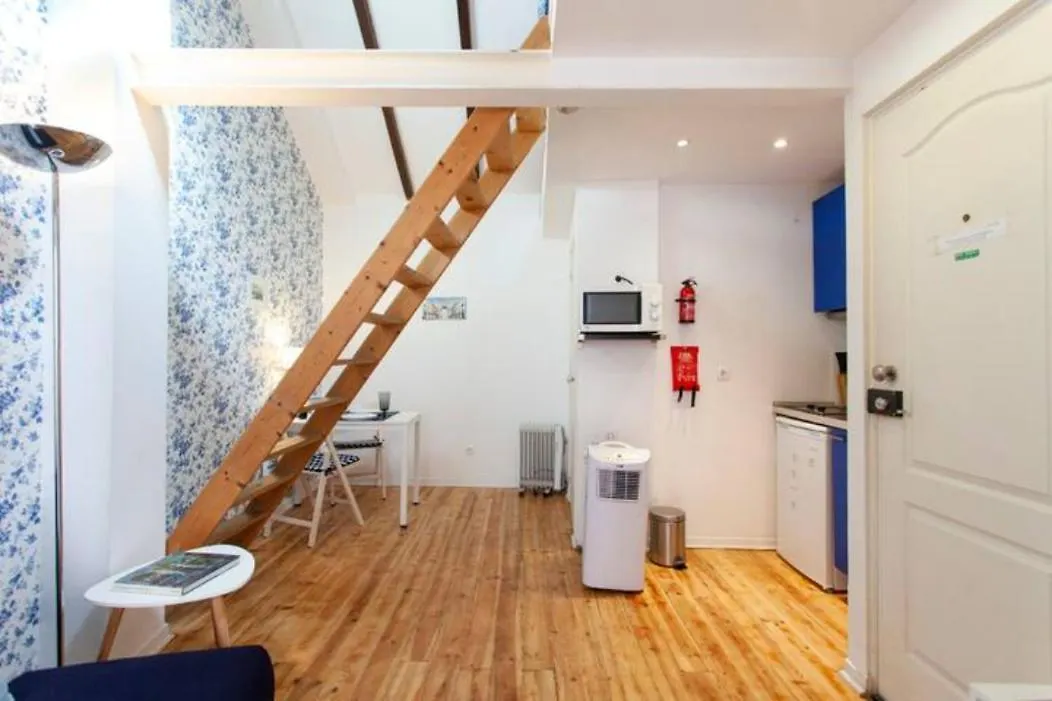 Апартаменты Alfama Ii, Eco-Penthouse With French Balcony Лиссабон Португалия